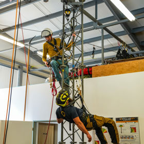 Class 1 Roofs and Constructions at the polygon